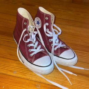 Burgundy high top Converse size 7 women